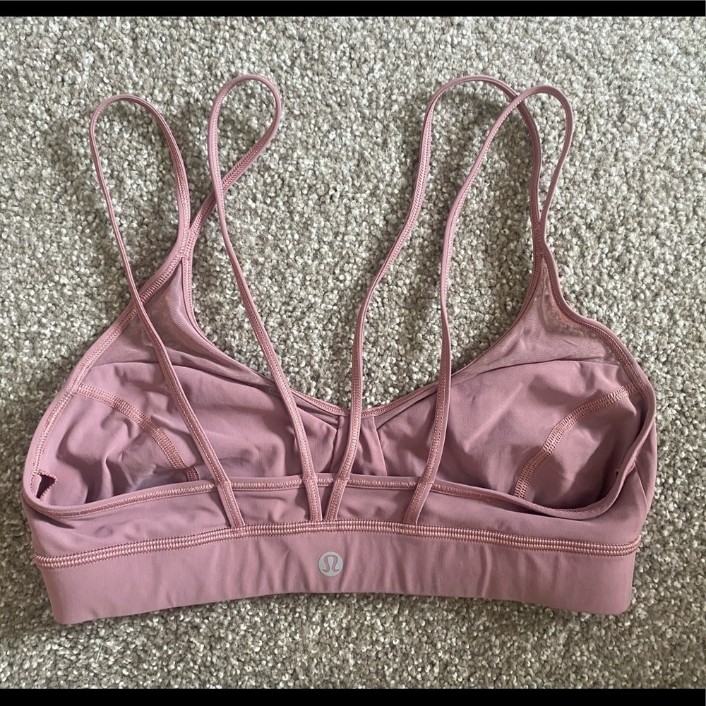 LULULEMON: Strappy Mesh Sports Bra